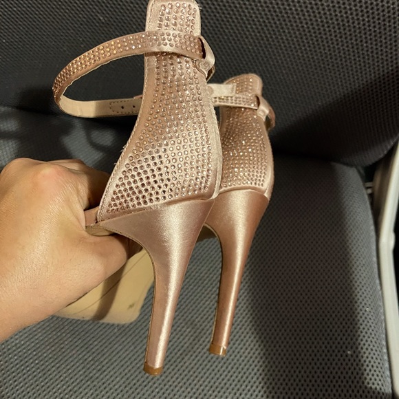 INC Heart strappy heels, BNWOT - Picture 8 of 9